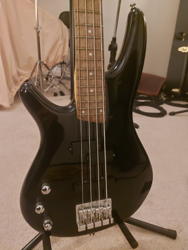 Ibanez SDGR SR 300 DX L Left hand bass in Guitars in Sarnia - Image 4