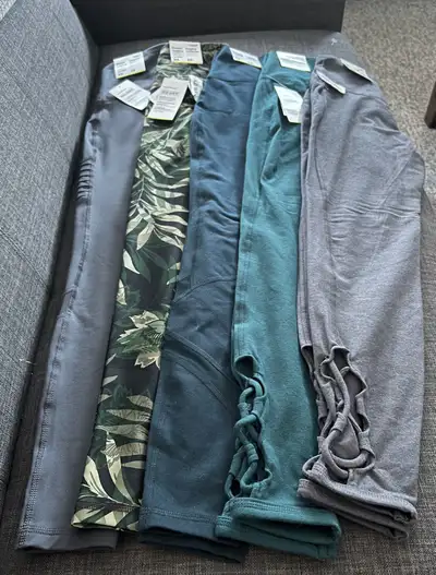 Women’s leggings size XS, View more