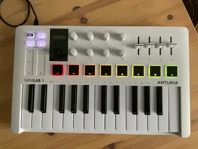 Arturia Minilab 3 MIDI keyboard, View more