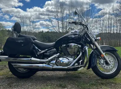 Well maintained, one owner, low mileage (~10,500kms) 2012 Suzuki Boulevard C50SE (Special Edition)....