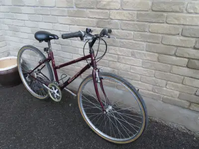 Women's Vélosport bike / Vélo pour dames, View more