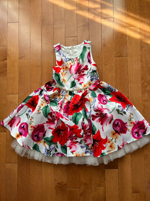 5 Girl party dresses (sizes: 6-12 years) and party shoes in Kids & Youth in Markham / York Region - Image 2