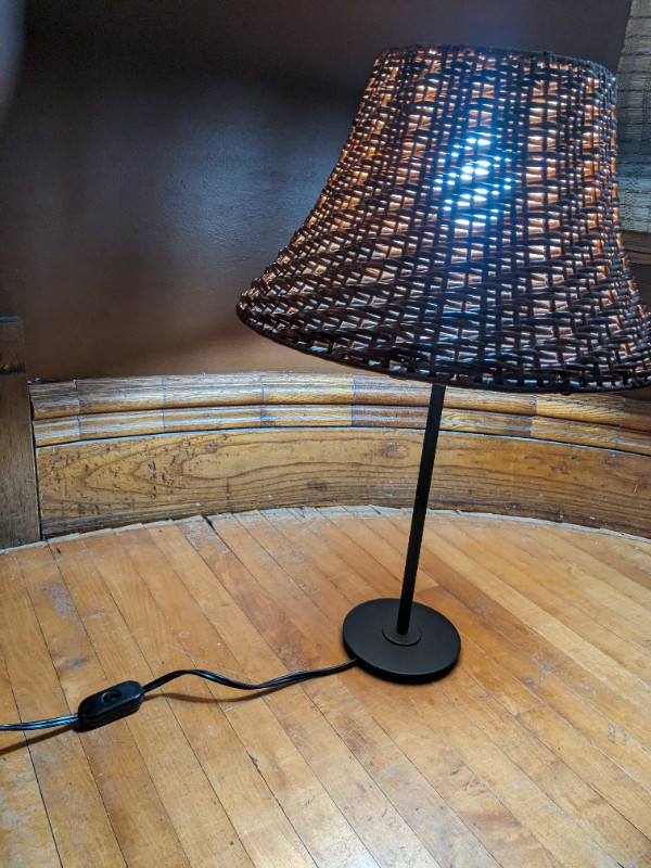 Table lamp in Indoor Lighting & Fans in Brockville