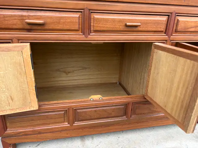 Small Oriental Stand in Dressers & Wardrobes in Peterborough - Image 9