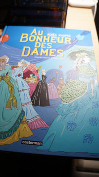 AU BONHEUR DES DAMES BOOK