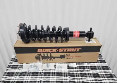 *Located in Niagara* This is a brand new genuine Monroe driver side front strut assembly for your 20...
