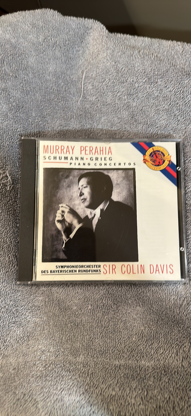 CD Murray Perahia Piano Concertos: Schumann And Grieg in CDs, DVDs & Blu-ray in Ottawa