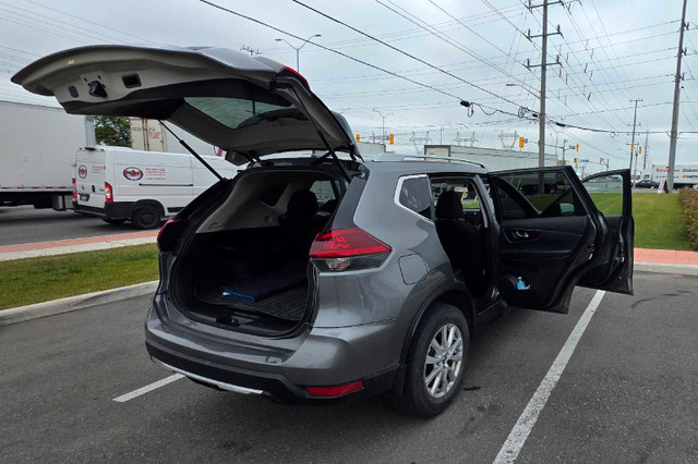 Nissan Rogue in Cars & Trucks in City of Toronto - Image 4