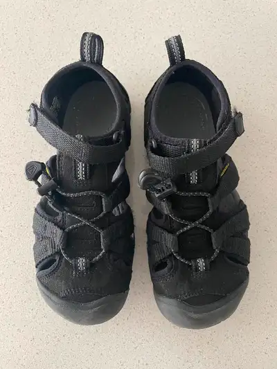 Keen Sandals - Size 1 - Excellent condition, View more