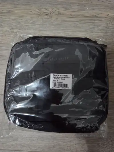 Brand new with tags Purchased this December 2025 for about $90. https://blackember.com/products/boar...