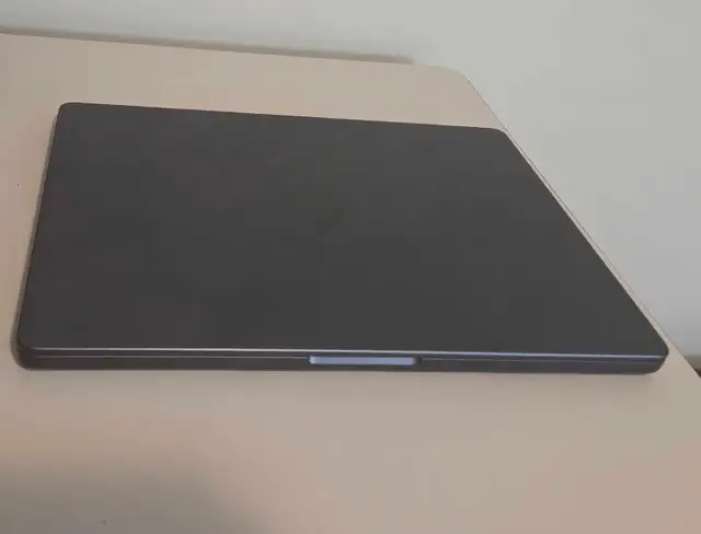 Apple MacBook Pro 14