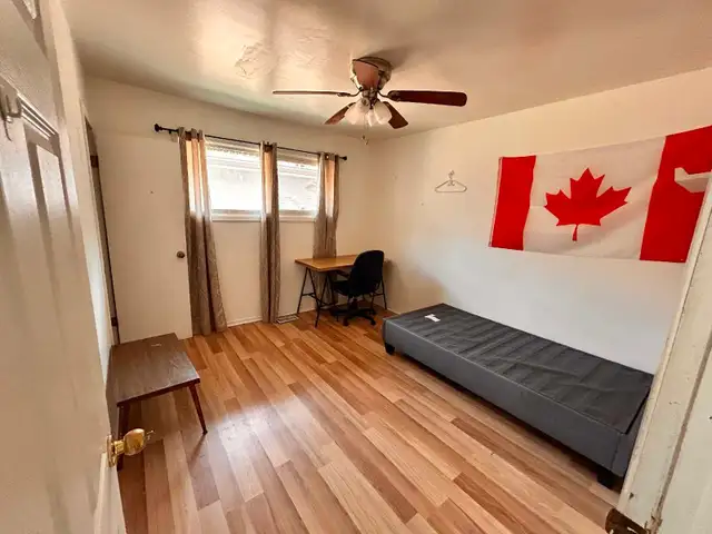 Waterloo student room rental in Long Term Rentals in Kitchener / Waterloo - Image 3
