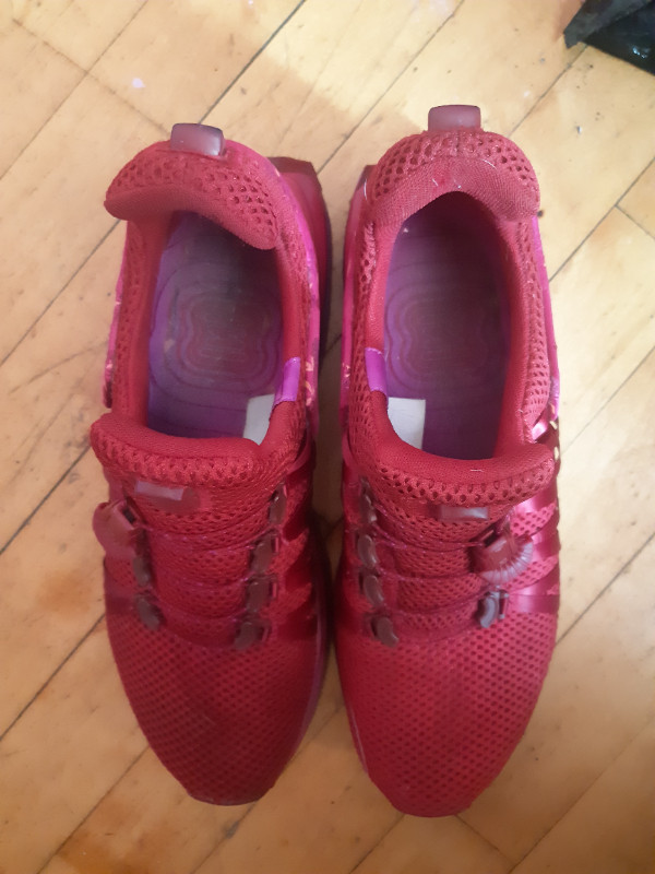 Size 8 womans nike shocks in Women's - Shoes in St. John's - Image 2