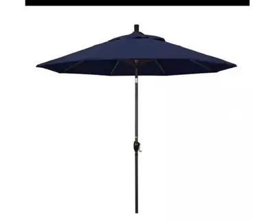 Lot # : 9095 - 9 FT ALUMINUM PUSH TILT UMBRELLA (WHITE) NAVY, View more