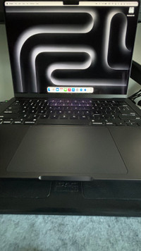 MacBook Pro M3 Pro 512gb