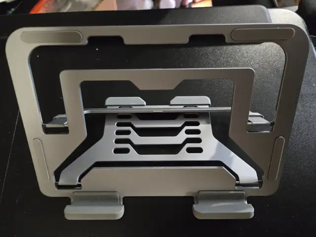 Foldable Adjustable Tablet Stand – Heavy-Duty Aluminum Alloy in Cell Phone Accessories in St. Catharines - Image 2