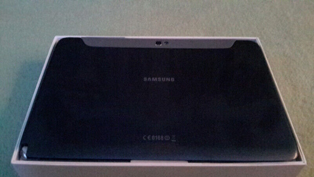 Tablette Samsung Galaxy Note 10.1 GT-N8010  Pour Pièces. dans Accessoires pour iPad et tablettes  à Ouest de l’Île - Image 3