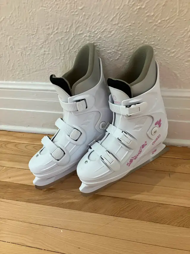Vends patins pour femme in Skates & Blades in City of Montréal - Image 2
