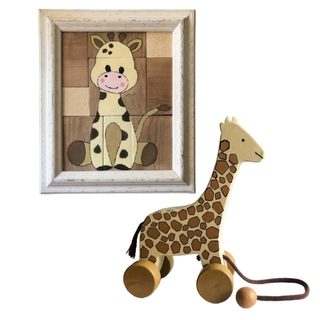Décoration vintage Jouet girafe en bois sur roulettes avec cadre dans Jouets  à Saint-Hyacinthe - Image 2