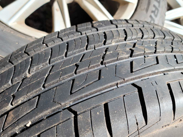 235/55/17 tires on 17" Volkswagen rims in Tires & Rims in Muskoka