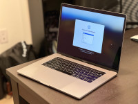 Apple MacBook Pro 15" Retina Core i7 2.6GHz 16GB Memory, 256GB S