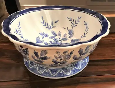 Brand New Chinese Blue & White Porcelain Bowl High-Foot D12.5", View more