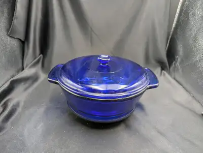 Vintage Anchor Hocking Cobalt Blue Glass Casserole Dish with Lid, View more