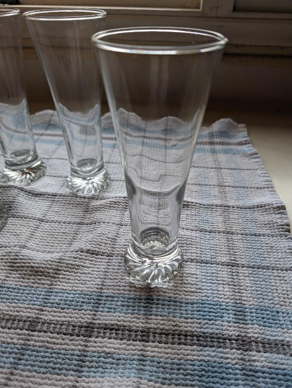 BEER GLASSES 6 IN THE SET in Kitchen & Dining Wares in Hamilton - Image 3