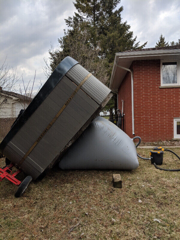 HOT TUB MOVERS Hot Tubs & Pools London Kijiji