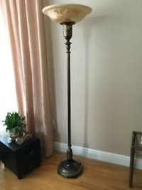 lampe torchère antique 150$