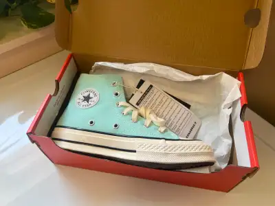 NEW! Converse All Stars Chuck 70 Hi's, Unisex,, View more