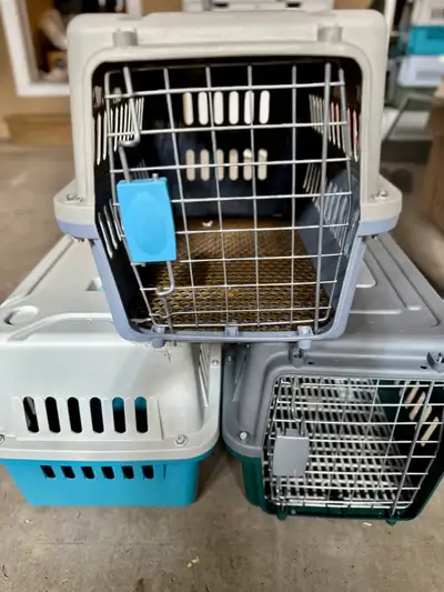 Pet carrier-airline approved, View more