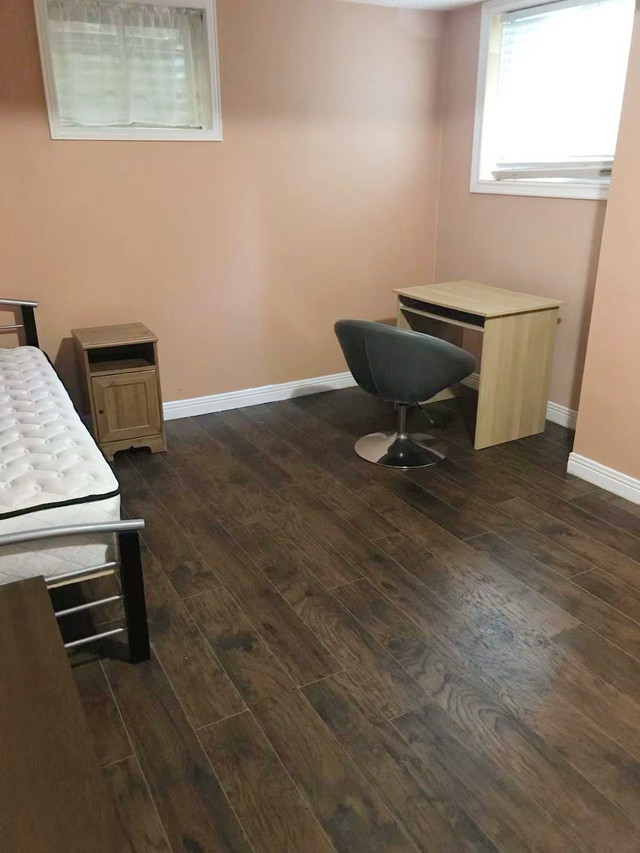 Large Room for Rent - 30 second walk to UTM in Other in Mississauga / Peel Region