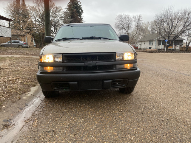 1999 Chevy s10 in Classic Cars in Calgary - Image 2