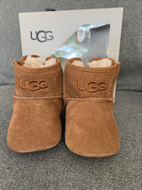 Infant Ugg boots with box