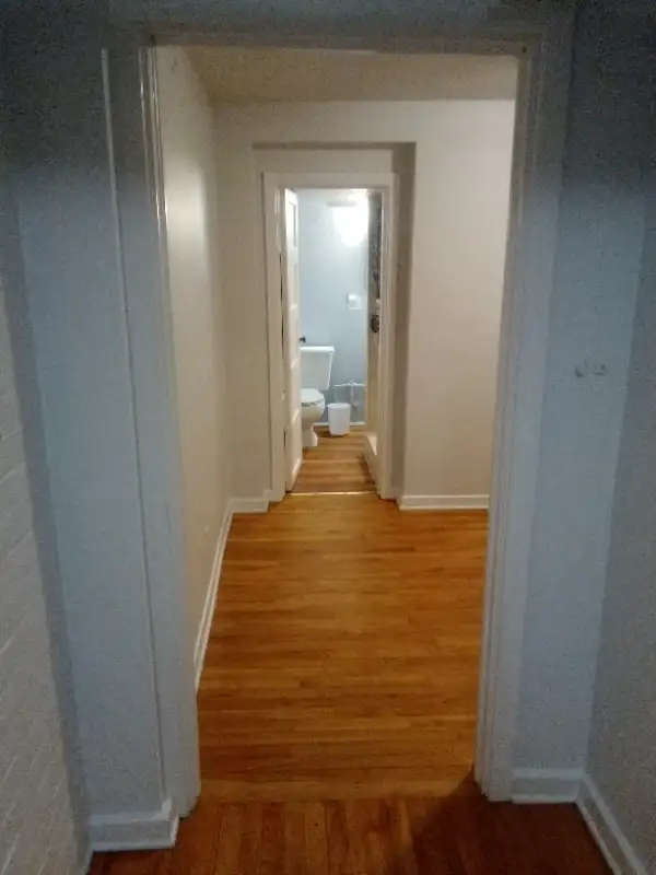 Looking for Roommate for May 1st...Centretown..Long term in Room Rentals & Roommates in Ottawa - Image 9
