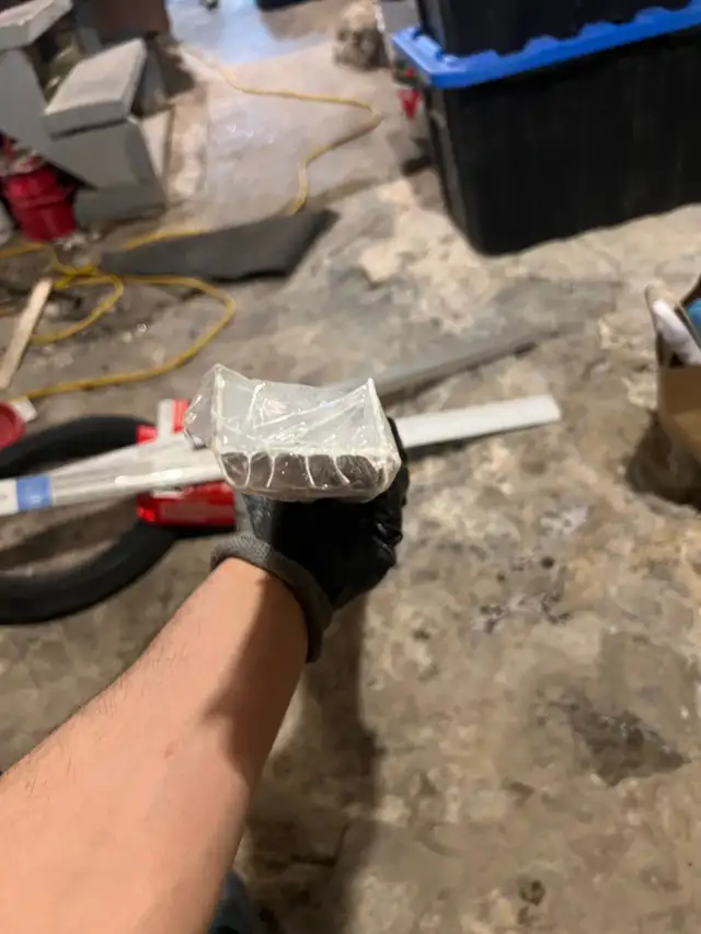 Climaloc Bas de Porte in Windows, Doors & Trim in City of Montréal - Image 4