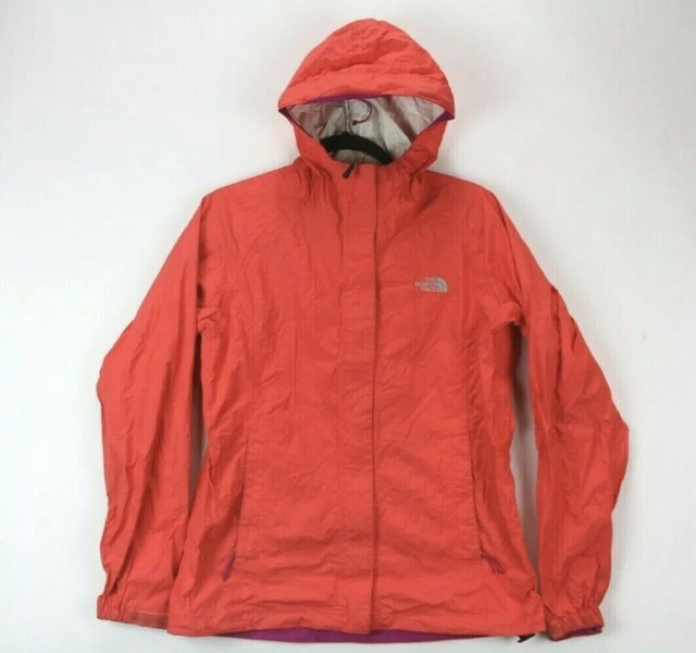 The North Face Hyvent 2.5L Women Salmon Pink Hooded Rain Jacket, Arts &  Collectibles, City of Toronto