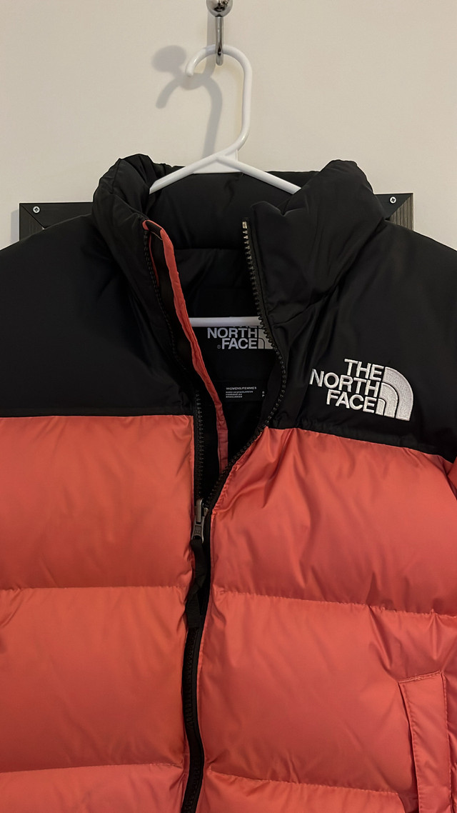 Northface Nuptse in Women's - Tops & Outerwear in City of Toronto - Image 3