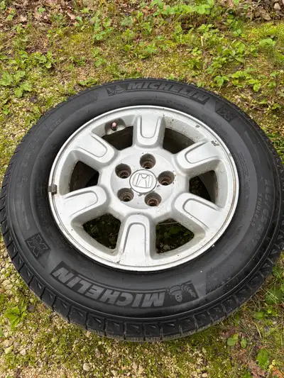 4 rims 17” from 2006 Honda Ridgeline. May also fit Honda Pilot. 5 tires 245/65r17 Michelins x-ice ma...