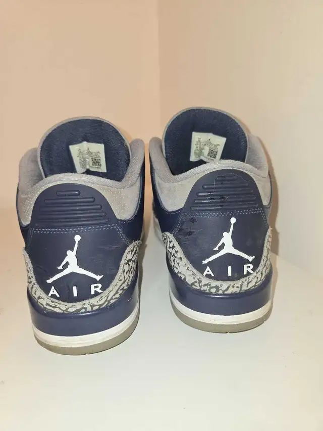 Jordan 3 Retro Georgetown Mens size 13 Blue in Men's Shoes in City of Toronto - Image 5