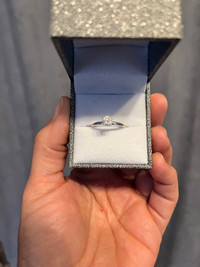 Engagement Ring size 7, 14k 0.05 cc