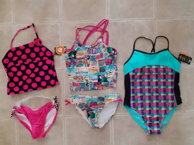 kids swim suit -- size 10-12, 14 in Kids & Youth in Calgary - Image 5