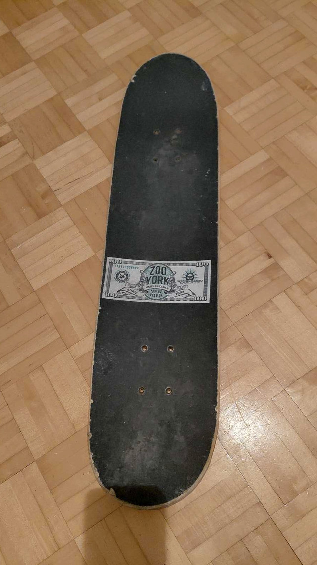 Planche de skateboard  dans Planches à roulettes  à Laval/Rive Nord - Image 2
