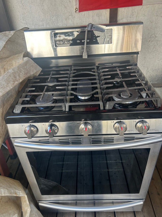  Samsung gas stove $300 or best offer  in Stoves, Ovens & Ranges in Mississauga / Peel Region - Image 2