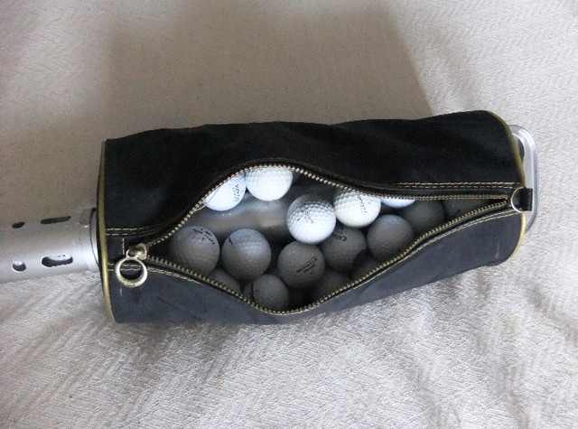 Shag Bag w/golf balls in Golf in Sarnia - Image 2