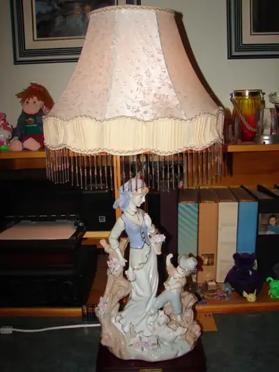 VINTAGE LARGE LLADRO LIKE LAMP, View more