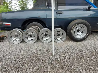 5 rims. With new center caps. Very good condition. 3 rims have are dual bolt pattern. All 5 rims are...