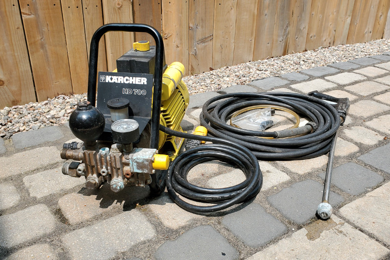 Pressure Washer (2.4 GPM) HEAVY Power Tools Kitchener / Waterloo