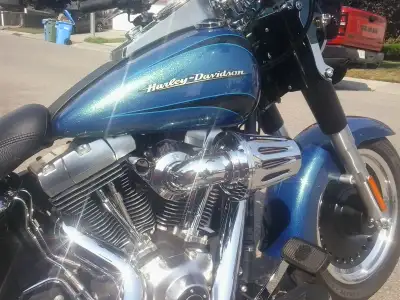 2014 Fatboy Stage One Big Twin EFI 1700 Polished Alum Wheels with blackout centers Large OD Handleba...